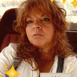 Meet your Posher, Laurie